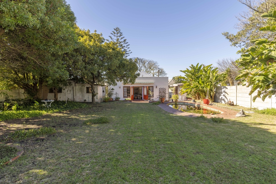 3 Bedroom Property for Sale in Claremont Western Cape